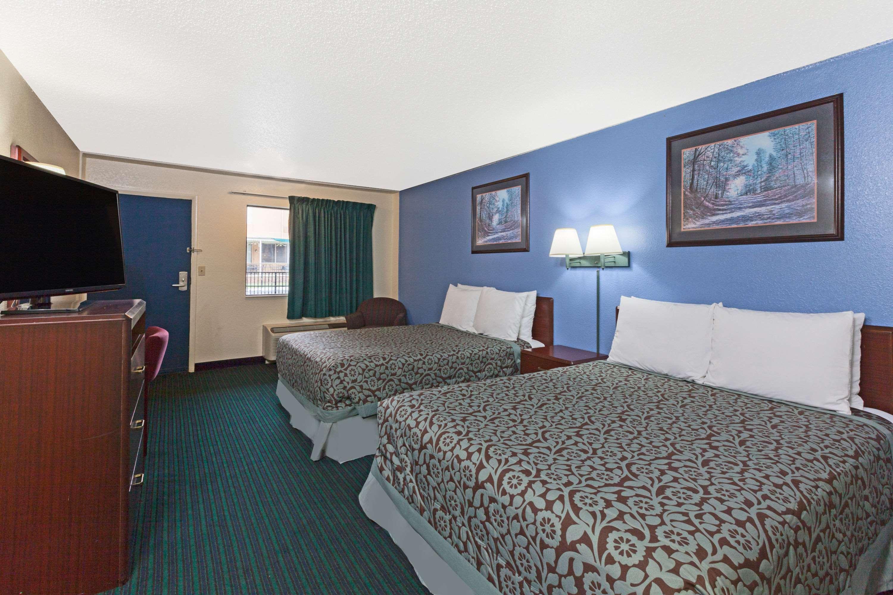 Days Inn By Wyndham Oklahoma City Fairground Екстериор снимка